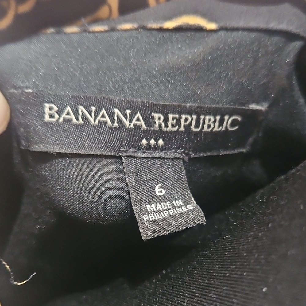 Banana Republic Elegant Black and Gold Chain Dress - Picture 2 of 8